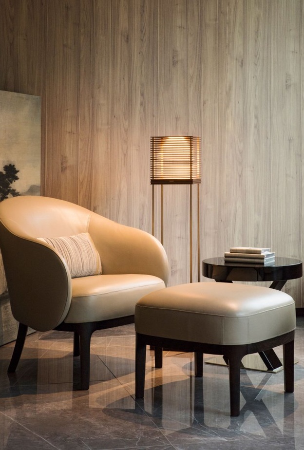  البيج مع الخشب في ديكور زاوية منزل من أرماني Armani