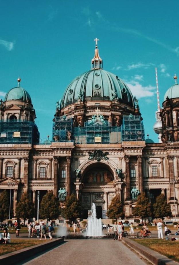 متعة السياحة في برلين بواسطة Viviana Ceballos