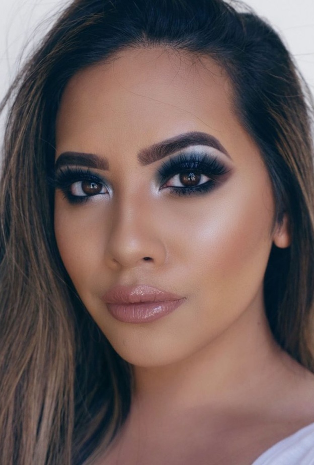 اجمل مكياج سموكي كحلي جريء لعروس عيد الاضحي 2020