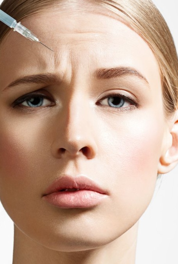 ما هو فيلر الوجه وكيف يستخدم لإزالة تجاعيد الوجه الخفيفة