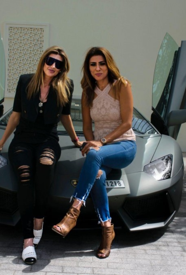 اختيار لون السيارة مرتبط بالموضة