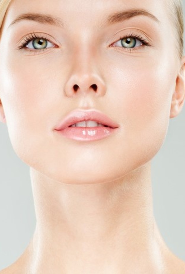  3 اخطاء تجنبيها اثناء العناية بالبشرة الدهنية