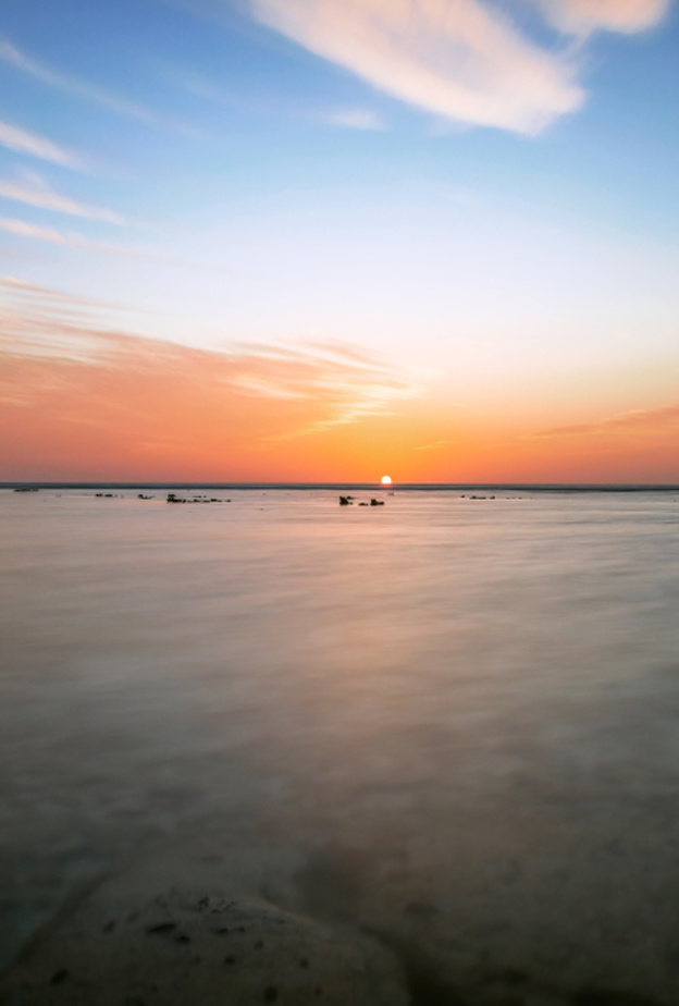 تنفّس الطبيعة الآسره في أُملج مالديف السعودية