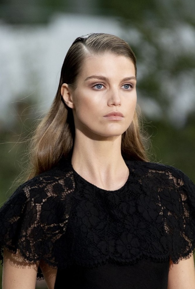 تسريحات شعر لعيد الاضحي 2020 من دار Chanel