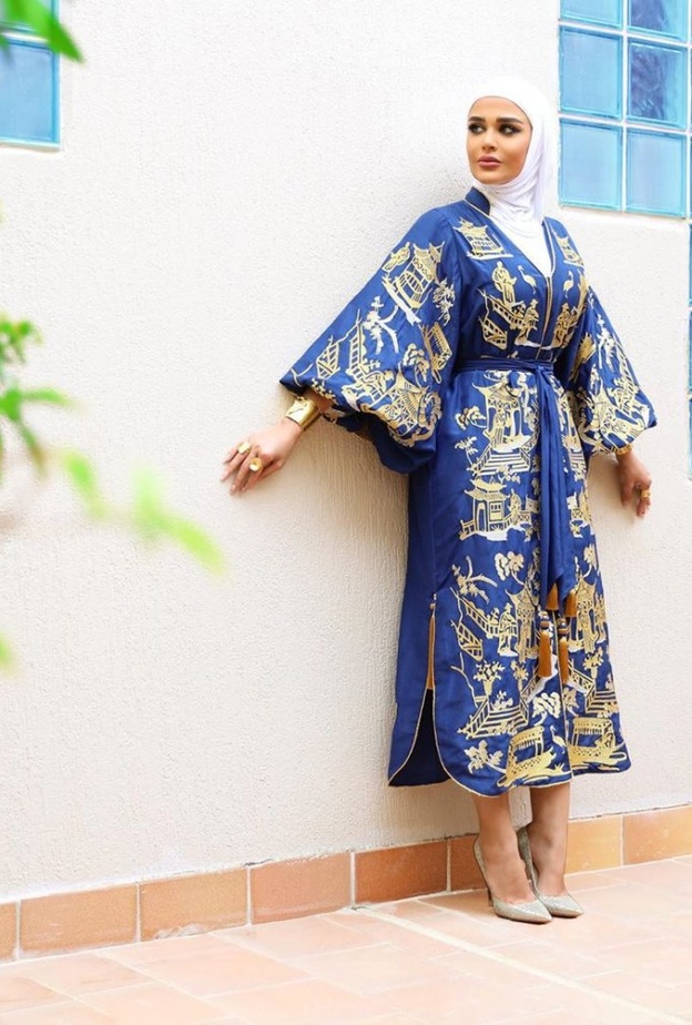 موديلات فساتين نهارية مزخرفة للمحجبات لاطلالة انيقة في عيد الاضحي 2020 من اطلالة مرمر