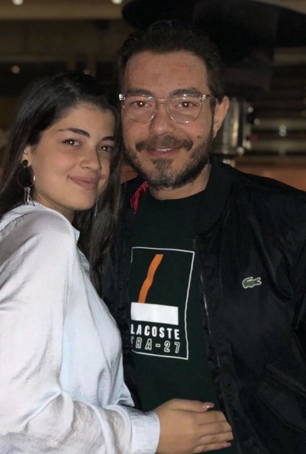 ليلى احمد زاهر ووالدها