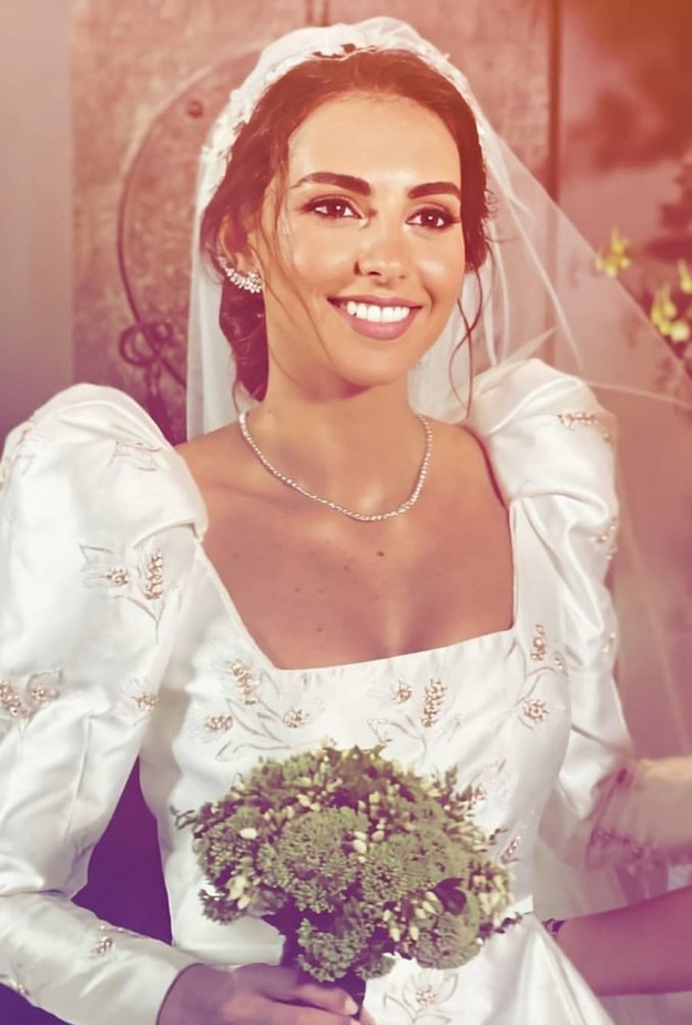 فاليري أبو شقرا عروس فاتنة بتوقيع ديور