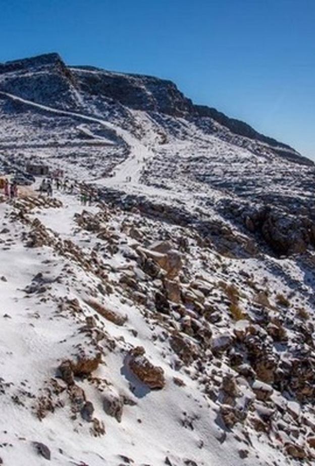 المناظر الطبيعية الخلابة أبرز ما يميز جبل جيس