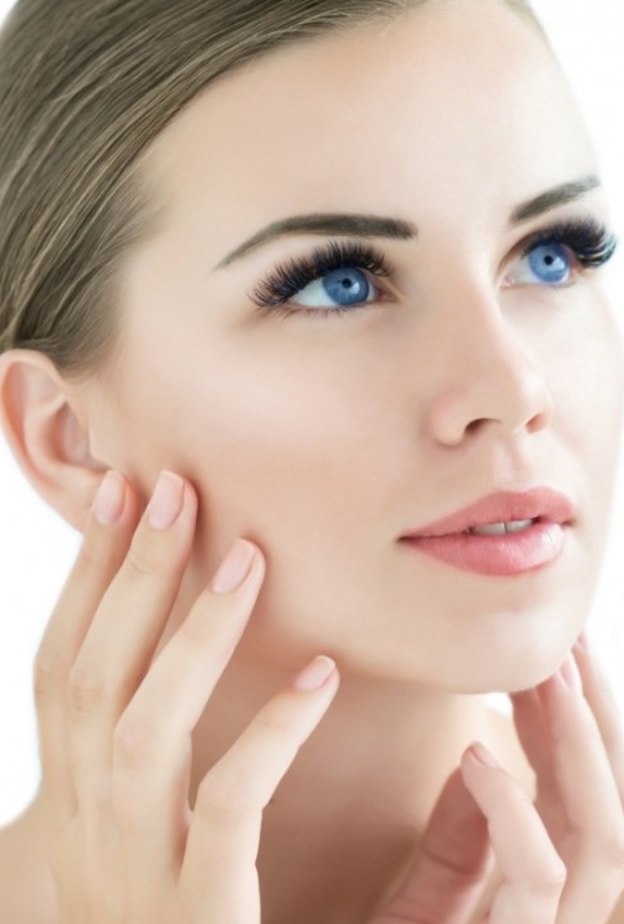 فوائد الفراولة للبشرة الجافة