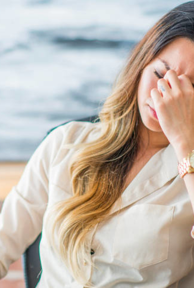 الإجهاد البدني يسبب الصداع المستمر