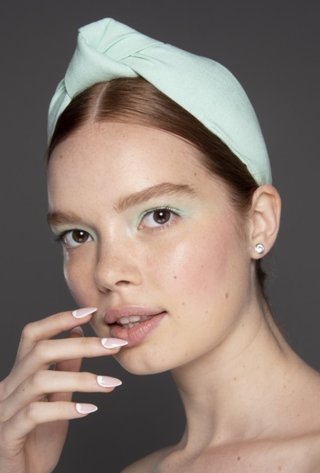 افضل رسومات مناكير للاظافر اللوزية