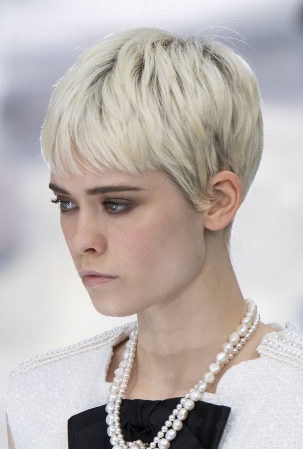 اجدد الوان صبغات شعر بلاتينية من دار Chanel