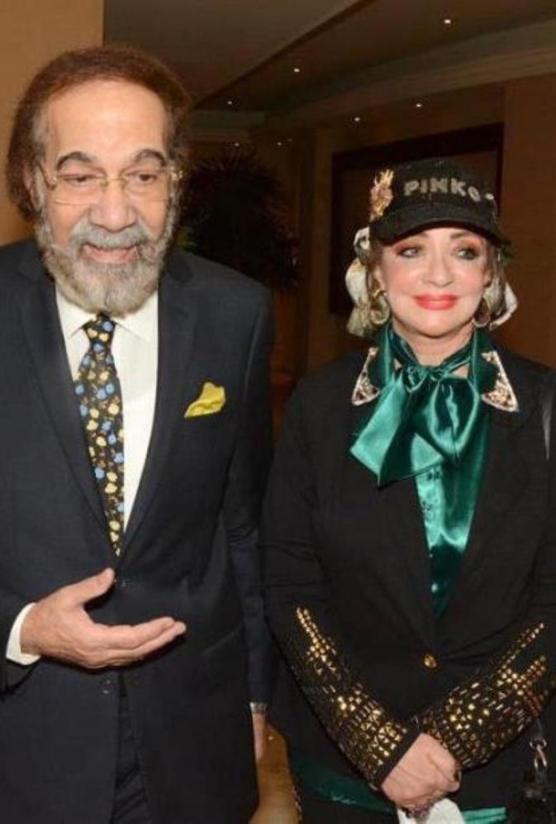 محمود يس وزوجته