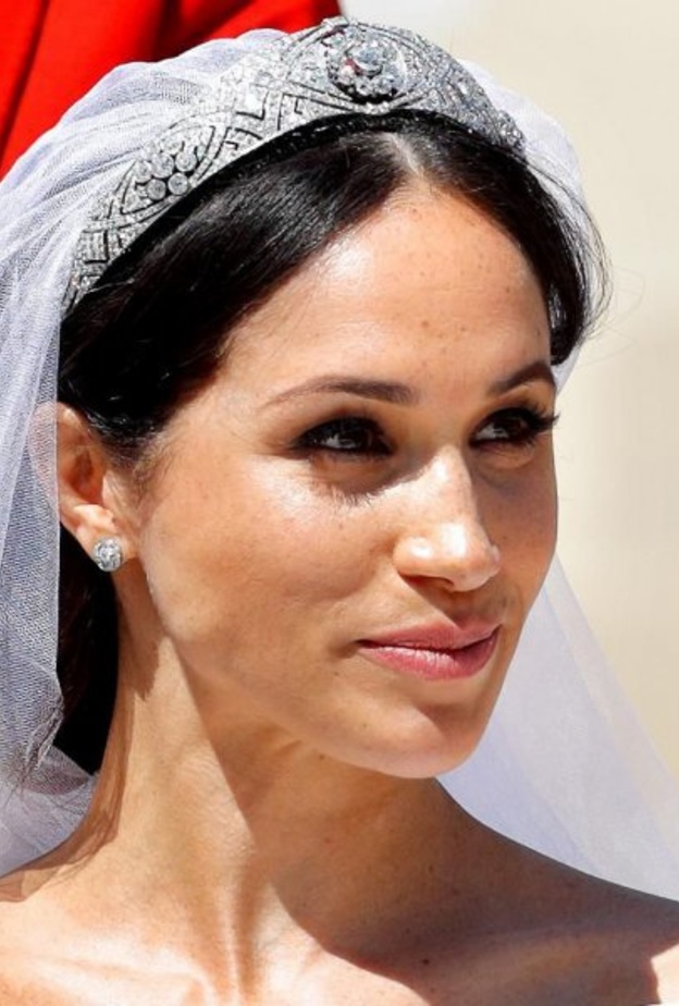 لماذا لم ترتدي ميغان ماركل التاج الملكي بعد حفل زفافها؟