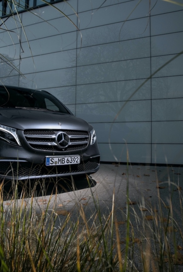 نظام صوتي بقوة 640 وات