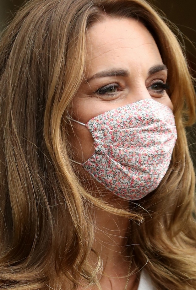  مكياج ساحر ومشرق للدوقة كيت ميدلتون مع الكمامة