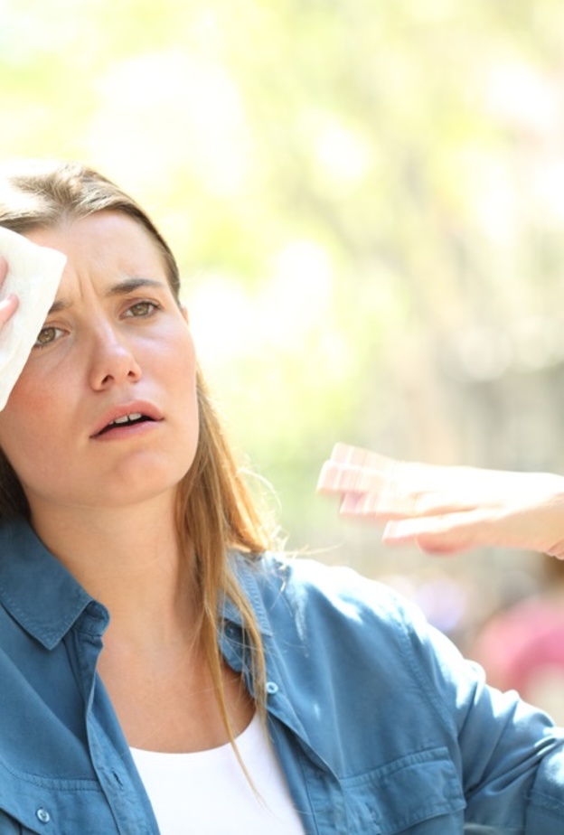 اعراض ضربة الشمس واهم علاماتها وطرق الوقاية منها