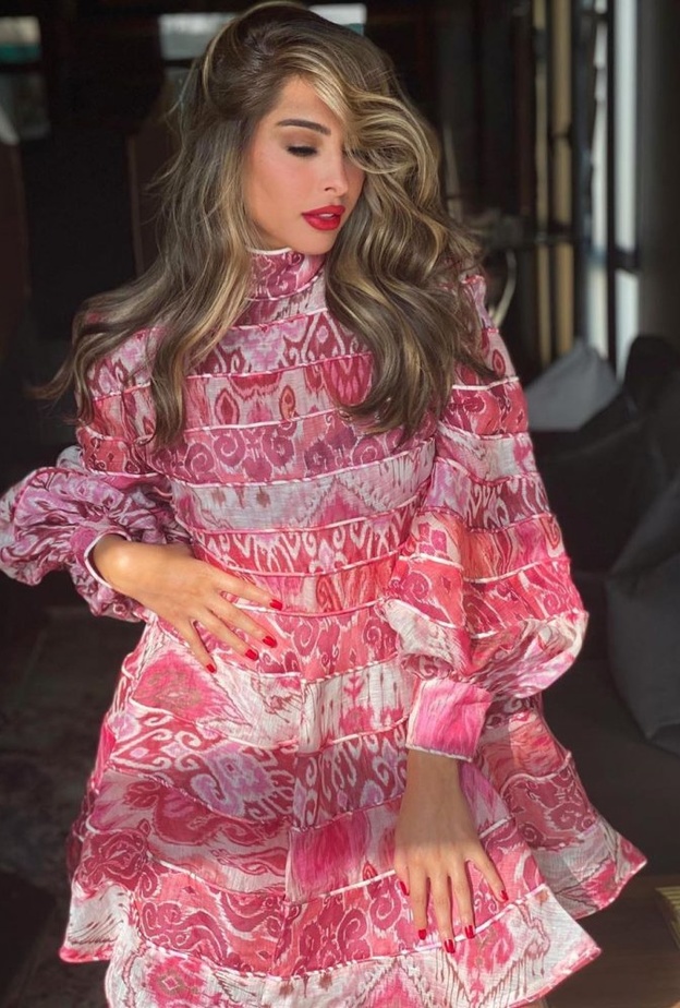  موديلات فساتين صيفية واسعة للنهار من وحي اطلالات فوز الفهد