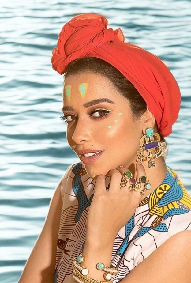  طريقة رسم الايلاينر العريض بأسلوب بلقيس فتحي لاطلالة جذابة في صيف 2020