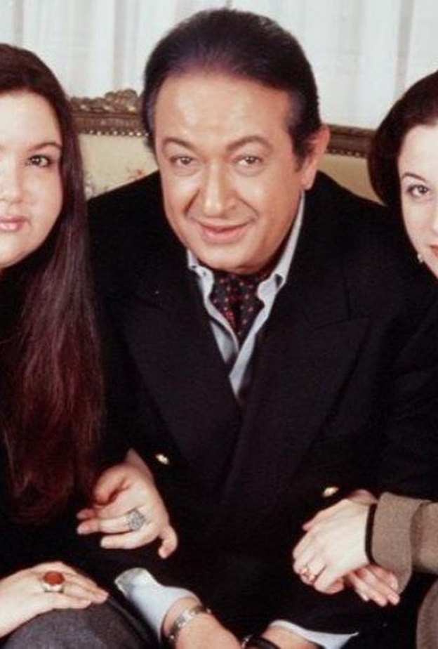 نور الشريف وابنتيه