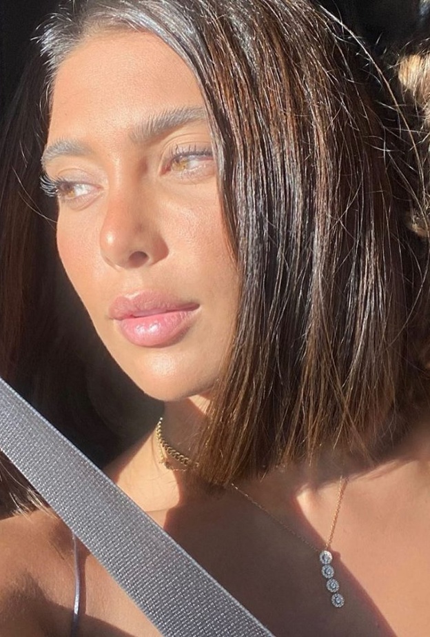 لين برنجكجي بالشعر الكاريه