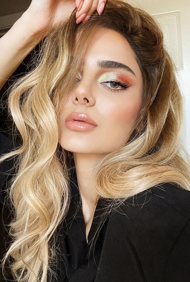 مكياج ملون من وحي ماهلاغا جابري