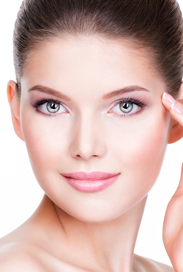 افضل 4 وصفات طبيعية لشد البشرة وتجاعيد العين