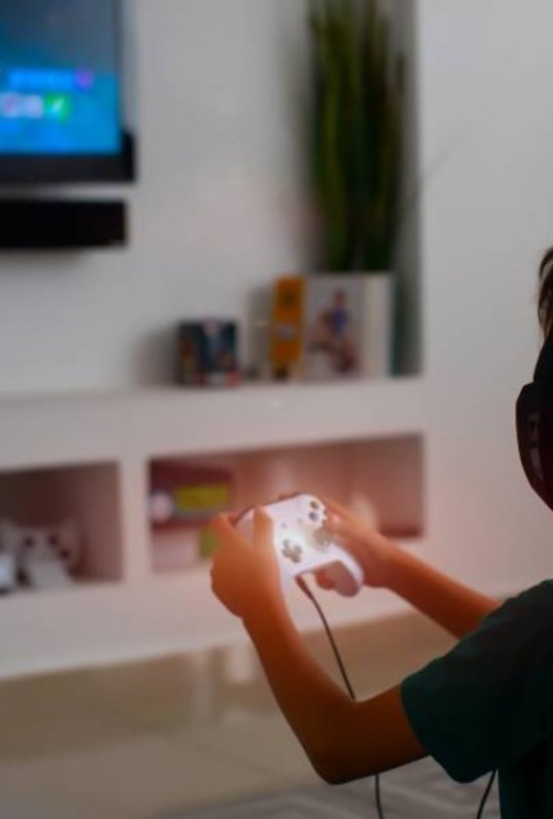 خطر إدمان الأطفال للأجهزة الإلكترونية في ظل جائحة كورونا