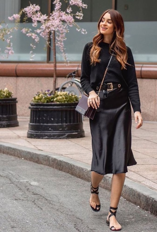 أفكار مميزة لاعتماد التنورة السواء الميدي هذا الموسم