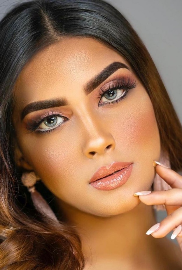 كثفي الرموش لإبراز جمال عينيك