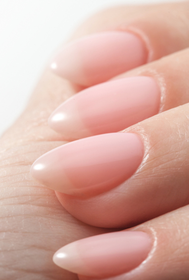 ينهي زيت التين الشوكي مشكلاتك مع اظافرك الضعيفة