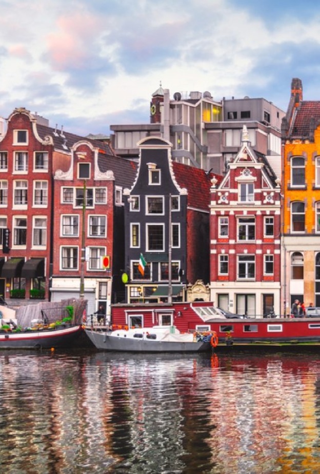  تجربة الرحلات النهرية ستكون فكرة مثيرة للعروسين