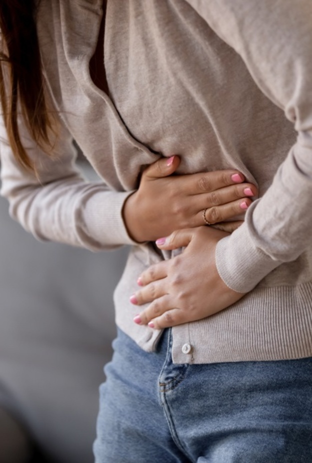 اعراض متلازمة القولون العصبي المتهيج وطرق علاجها