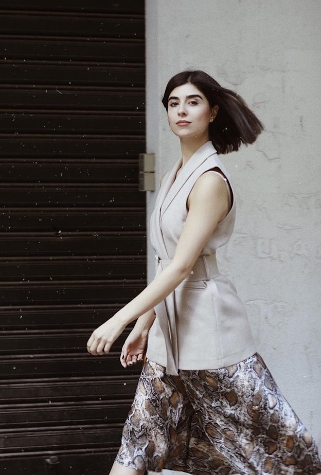  افضل اطلالات زينة مكي نجمة مسلسل طريق بعد خبر ارتباطها