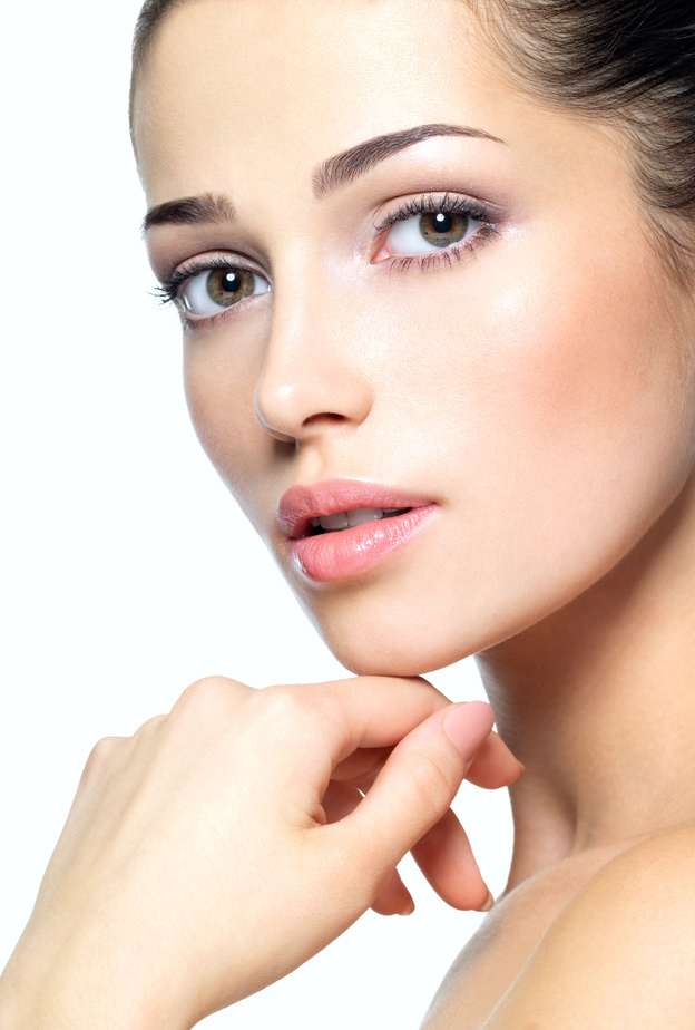  كيفية الاستفادة من ماء الورد مع الليمون للعناية بالبشرة