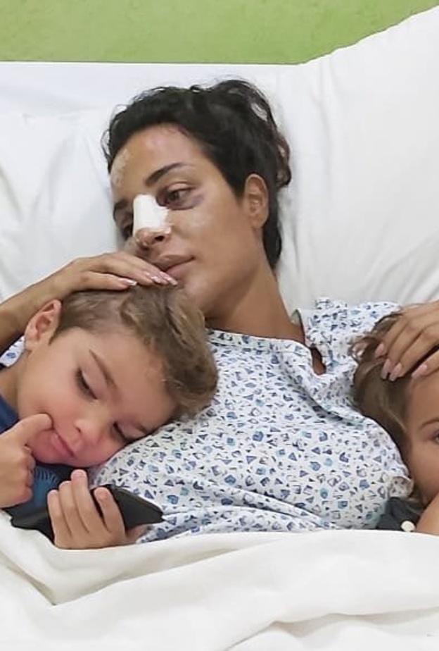 نادين نسيب نجيم في المستشفى 