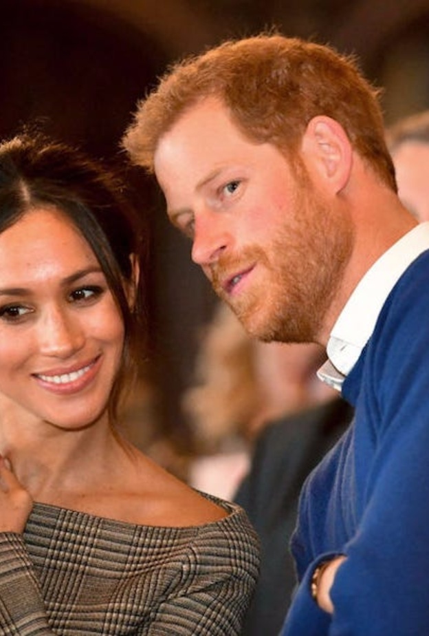 " Finding Freedom".. الكتاب الأكثر مبيعا في بريطانيا