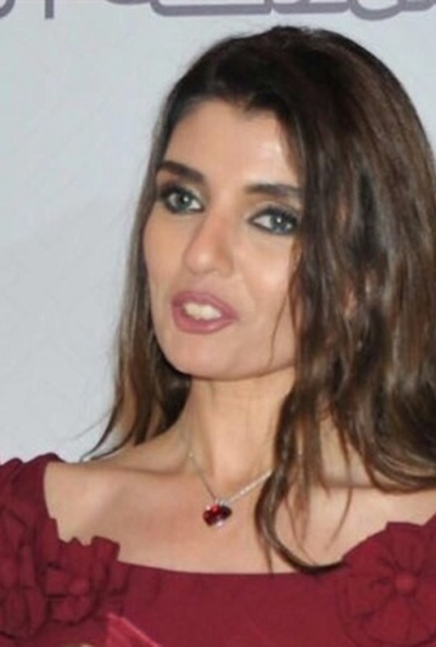 الإعلامية نادين البدير 