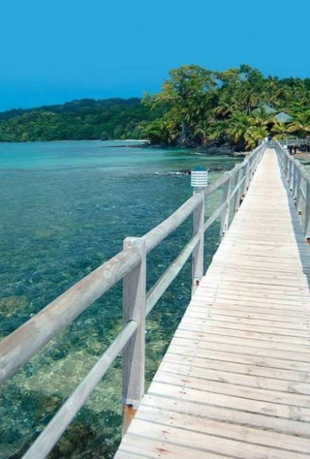 من جزيرة بوم بوم