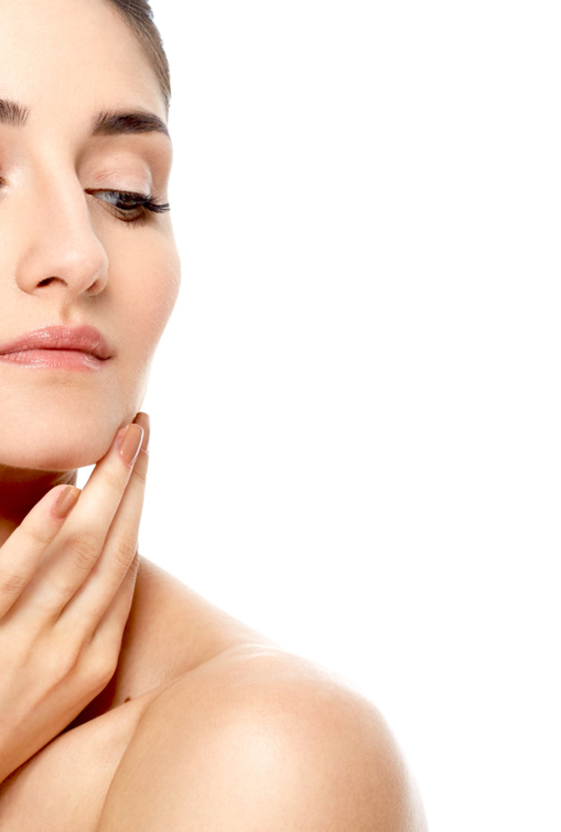 فوائد الزبيب للبشرة الدهنية وكيفية استخدامه