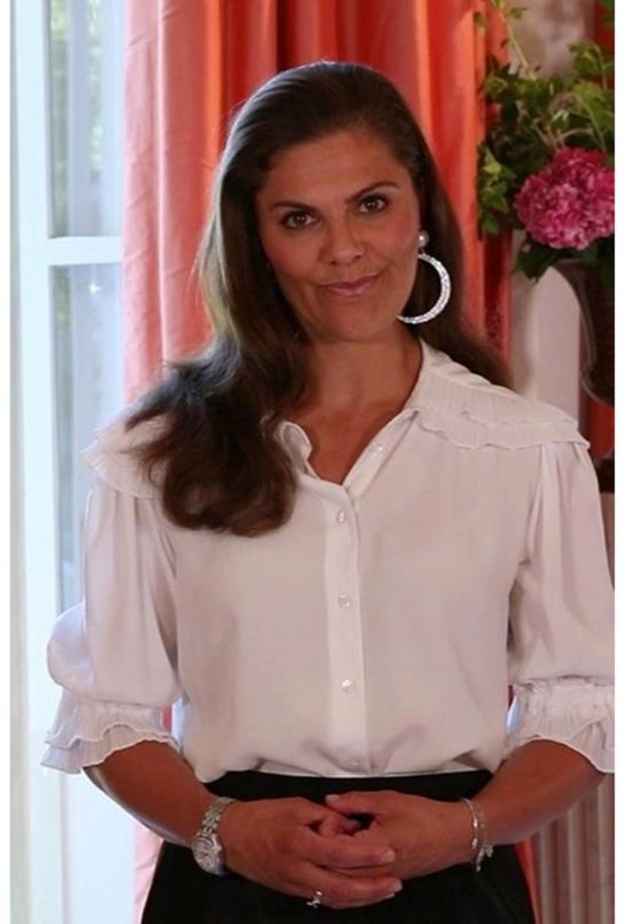 ولية عهد السويد تفتتح أسبوع الموضة في ستوكهولم بنسخته الرقمية