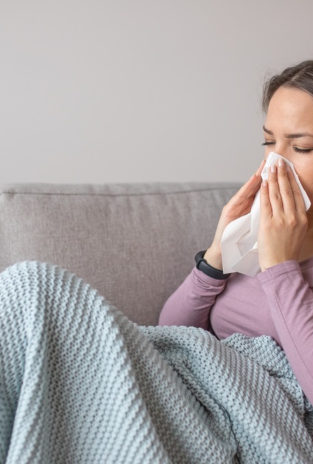 تحذير من العلاقة بين الانفلونزا الشديدة وكوفيد-19