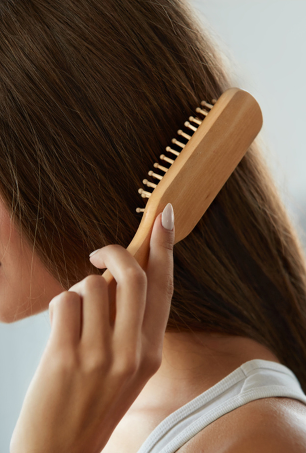 اسرع طريقة لفك تشابك الشعر