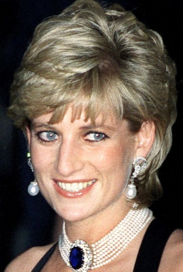 مجوهرات الاميرة ديانا في ذكرى رحيلها
