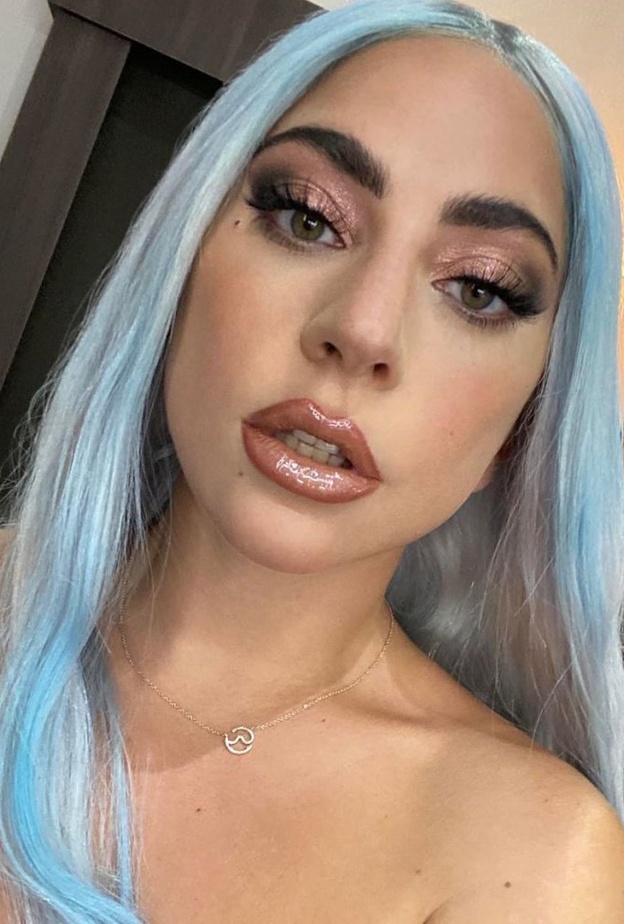 مكياج ليدي غاغا كان بتوقيع خبيرة التجميل Sarah Tanno-Stewart