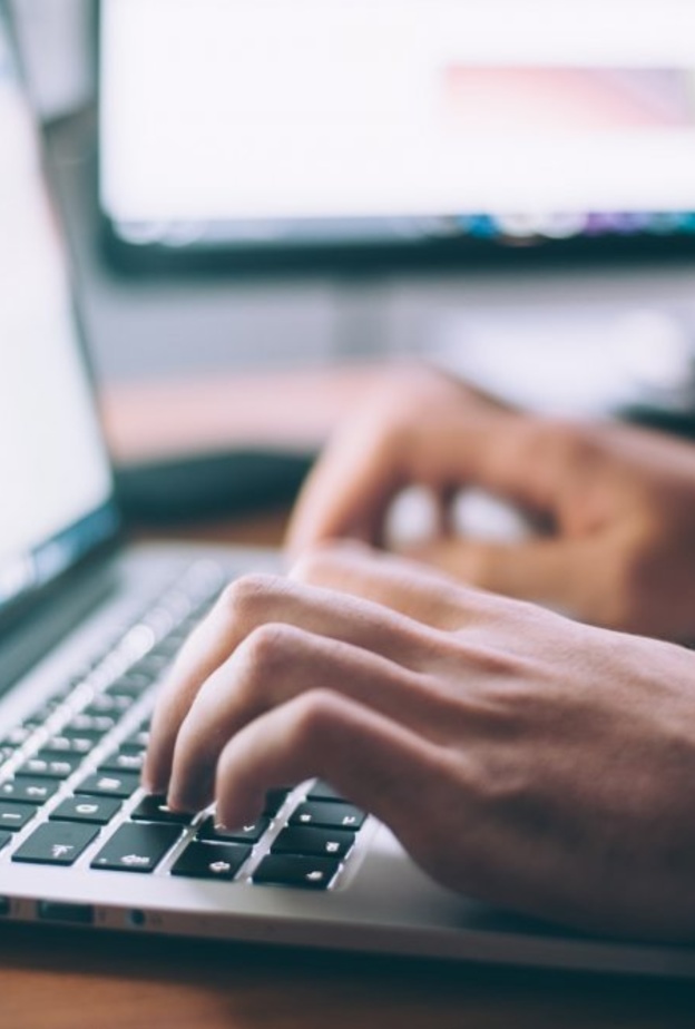  تجنبوا الخدع الالكترونية خلال السفر 