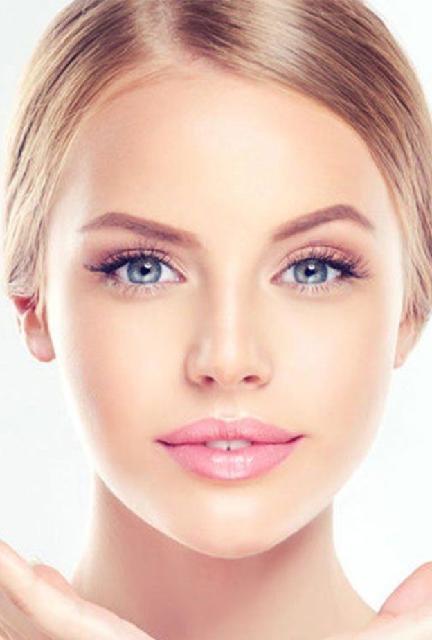 احمي بشرتك من التجاعيد المبكرة باستخدام زيت جوز الهند