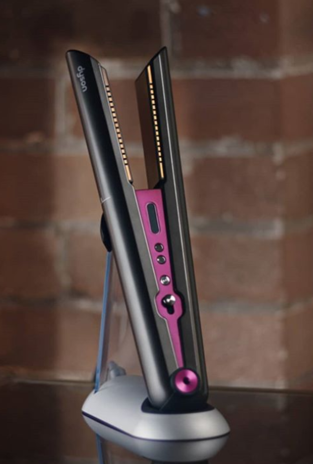 تقييم مجلة هيا لأداة تمليس الشعر الجديدة Corrale من دايسون