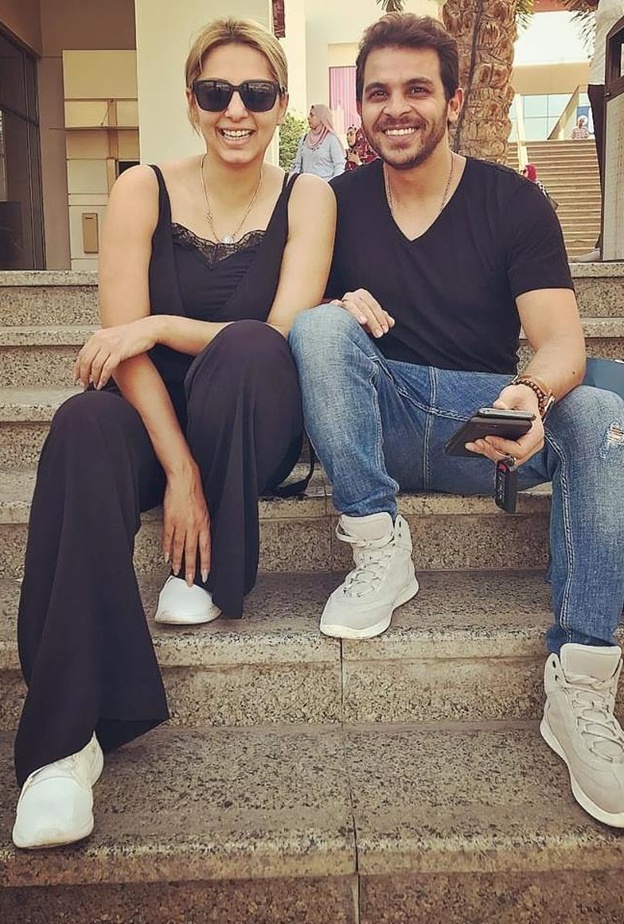 محمد رشاد يطلق اغنية في غيابه تمام