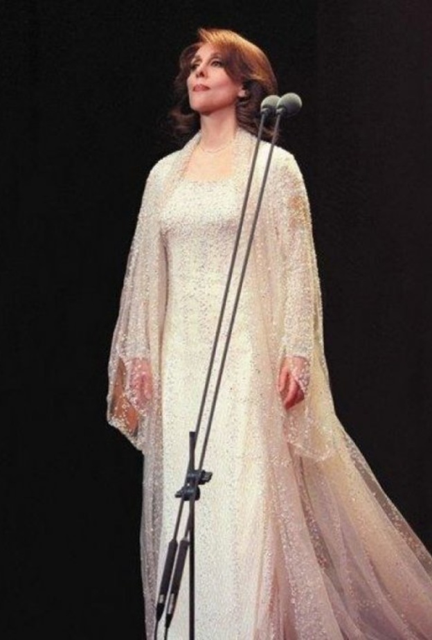 اطلالات السيدة فيروز